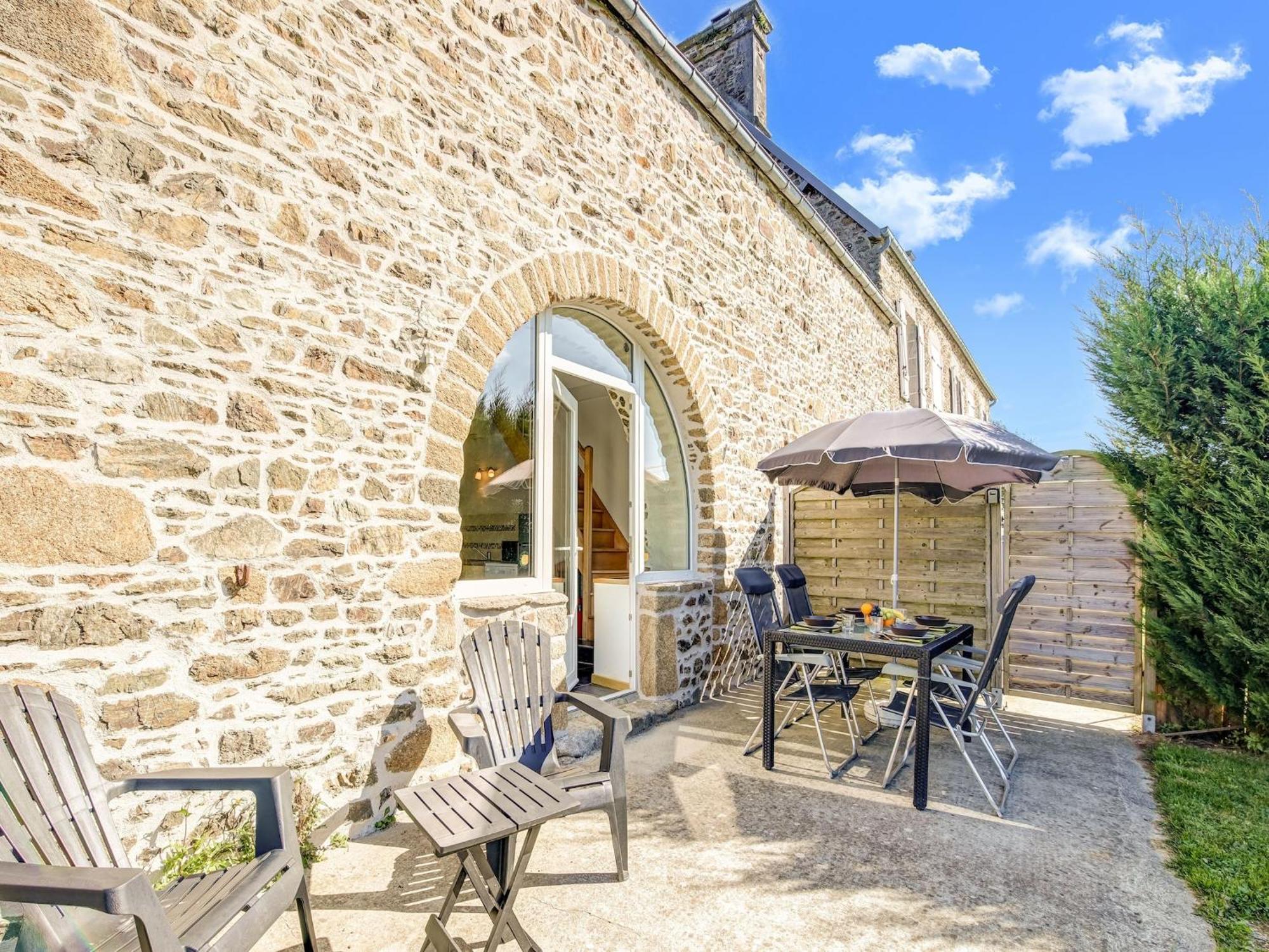 Holiday Home With Garden In Brainville Luaran gambar